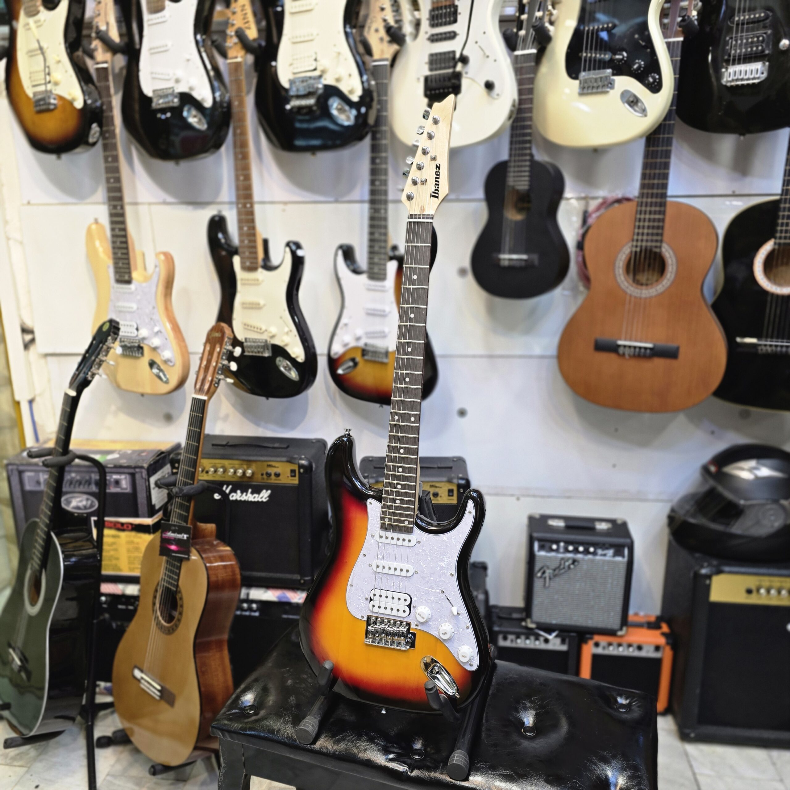 گیتار الکتریک فندر استرتوکستر fender Stratocaster