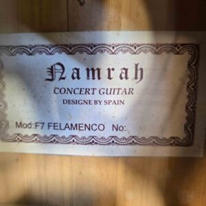 گیتار فلامنکو نمراه پیکاپدار 7f